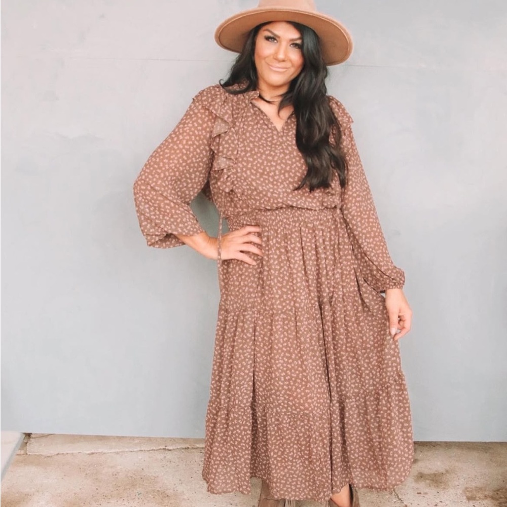 NWT Vici for Entro Elegant Brown Floral Patterned Dress